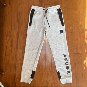 American Eagle Men’s Heather Cream Casual Joggers Logo Patches AE USA Medium Tal